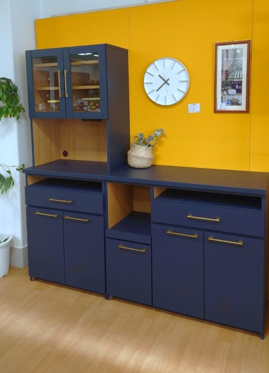 可愛い食器棚入荷しました♪ – 家具のトータルコーディネート